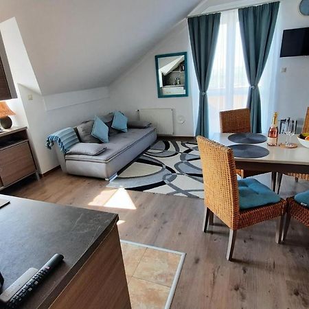 Kamilla Apartman Villapark Бюк Экстерьер фото