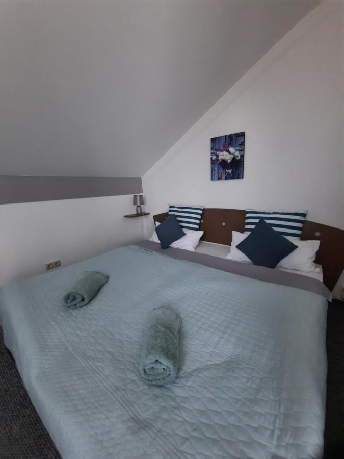 Kamilla Apartman Villapark Бюк Экстерьер фото