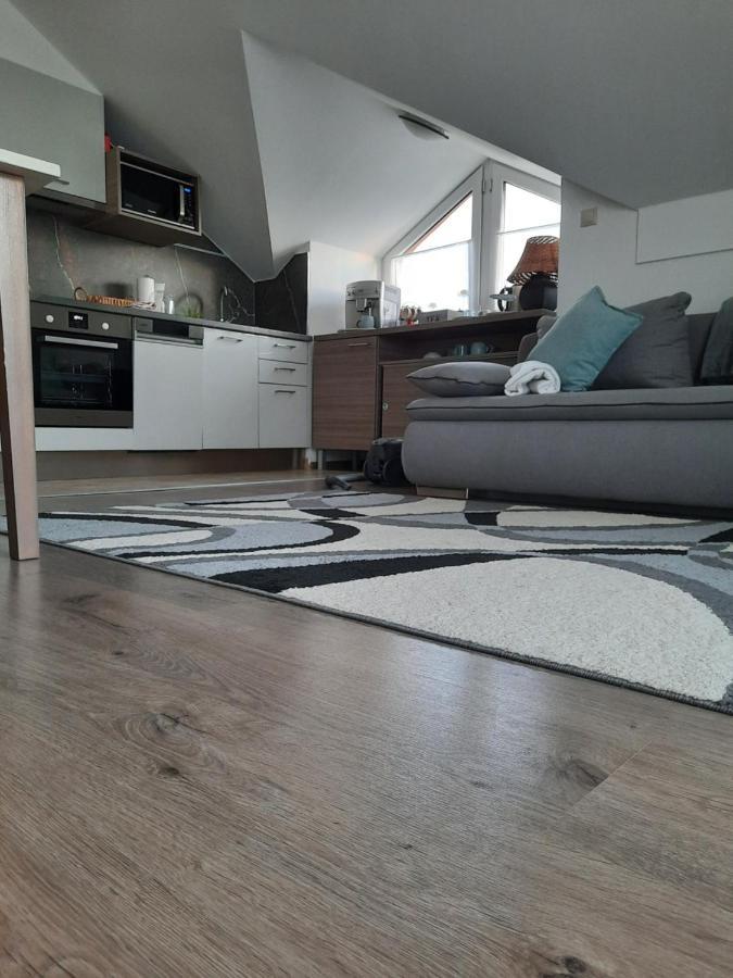 Kamilla Apartman Villapark Бюк Экстерьер фото